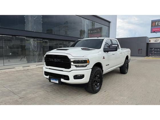 RAM 2500 6.7 I6 TURBO DIESEL LARAMIE NIGHT EDITION CD 4X4 AUTOMÁTICO RAM 2500 6.7 I6 TURBO DIESEL LARAMIE NIGHT EDITION CD 4X4 AUTOMÁTICO